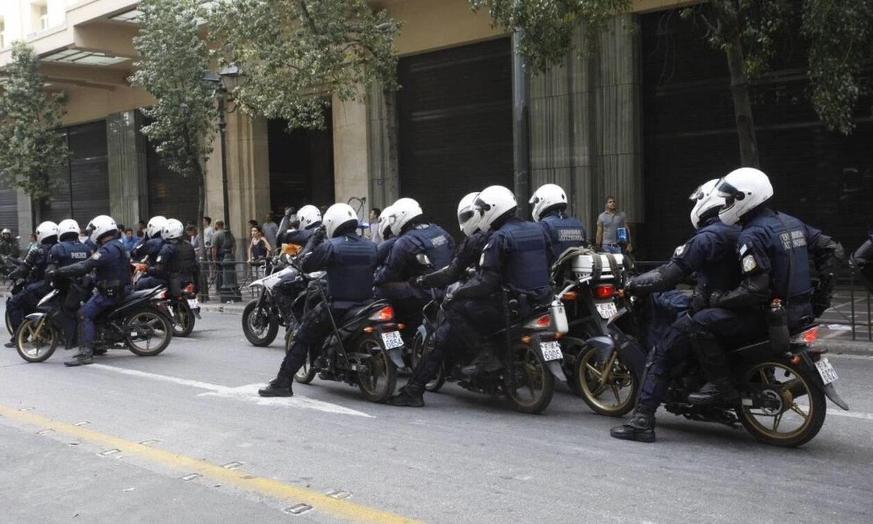 Προσλήψεις 1.500 αστυνομικών: Τα προσόντα και οι προϋποθέσεις